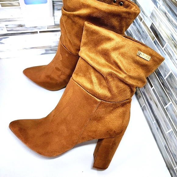 bebe Platform Boots - Picture 4 of 5